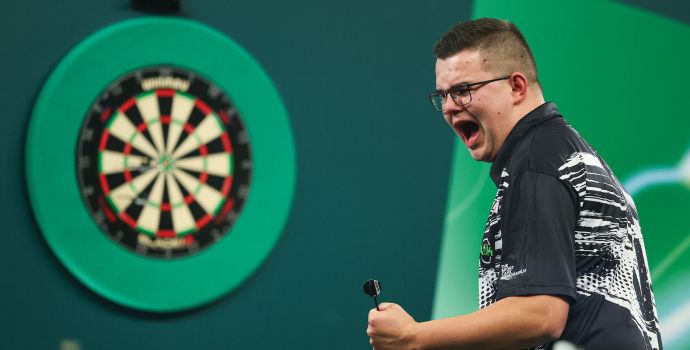 Gian van Veen végérvényesen bejelentkezett a végső győzelemért a darts-vb-n