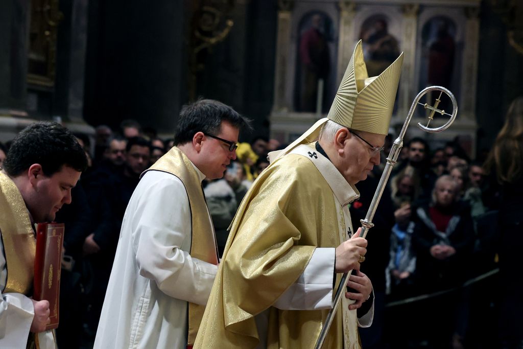 Erdő Péter karácsonyi éjféli szentmisét celebrált a Szent István-bazilikában