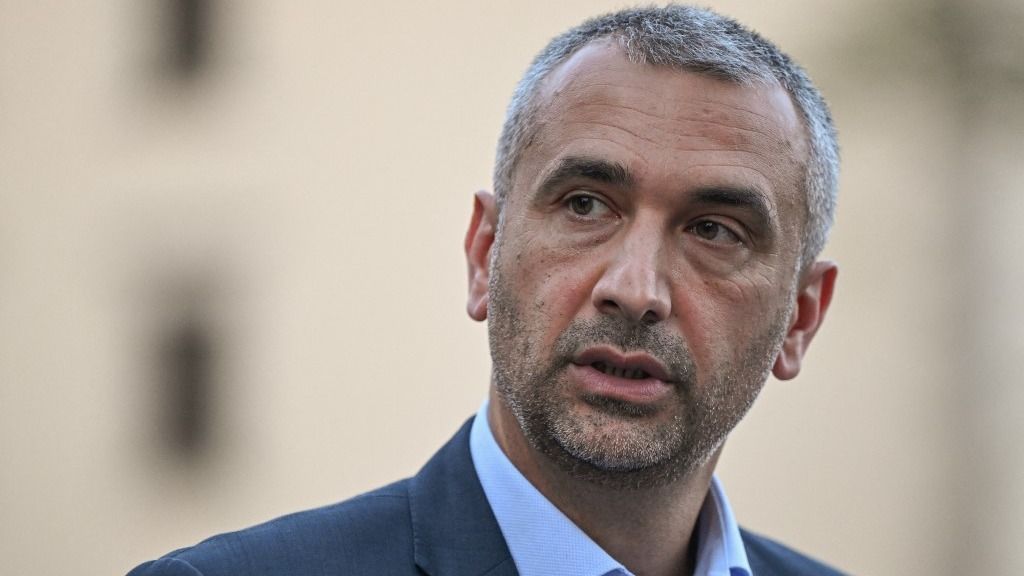 Marek Pek: Lengyelország londoni távolmaradása újabb példa Tusk alkalmatlanságára