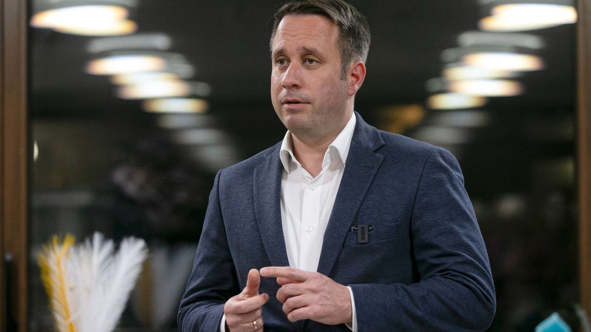 Dömötör Csaba: Ide vezetett, hogy milliókat engedtek be