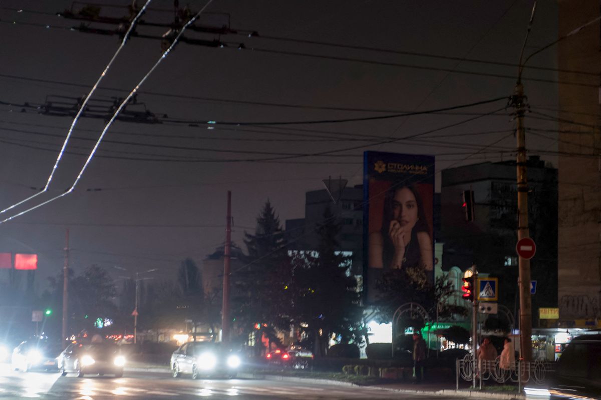 Kijevben is többször kialudtak a fények az orosz támadások miatt