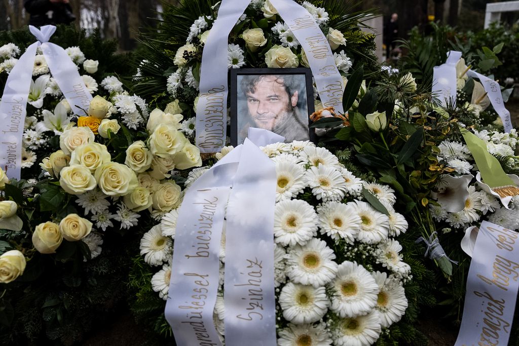 Kálloy Molnár Péter temetése