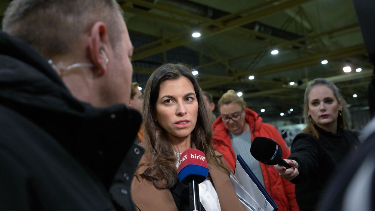 Szentkirályi Alexandra elárulta, milyen az igazi közvélemény-kutatás + videó