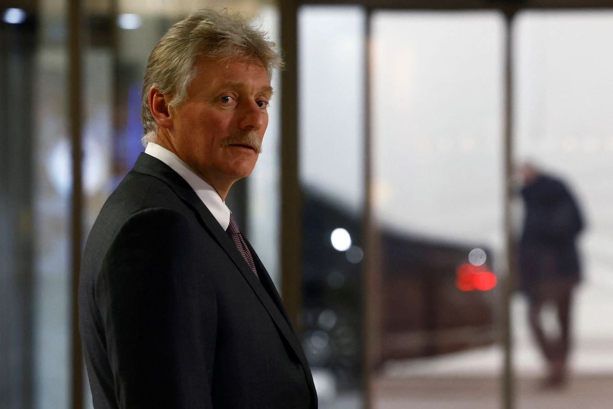 Dmitrij Peszkov, a Kreml szóvivője korábban arról beszélt, hogy a szankció kétélű fegyver és Oroszország az ilyen egyoldalú lépéseket illegálisnak tartjaFotó: SERGEI ILNITSKY / POOL