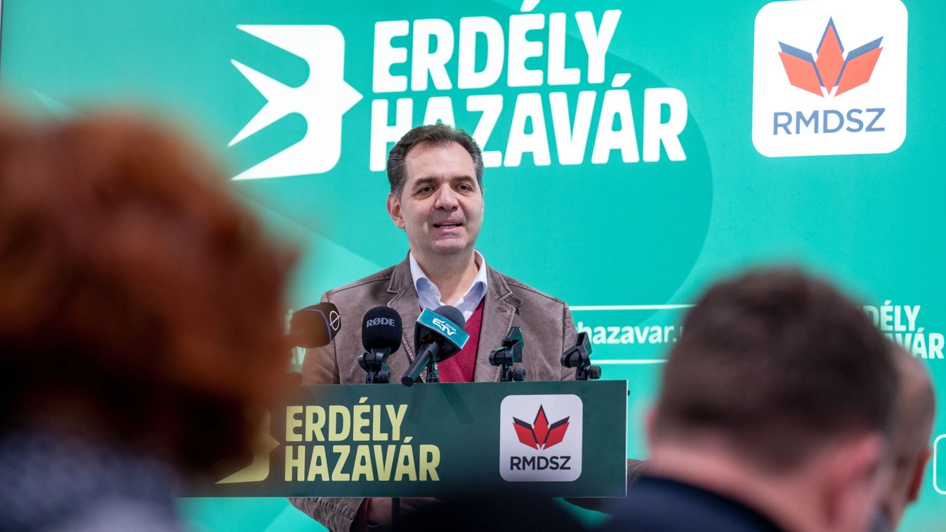 Az Erdélyből elvándorolt magyarok hazaköltözését ösztönző programot indít az RMDSZ
MTI Fotószerkesztõség
Kiss Gábor