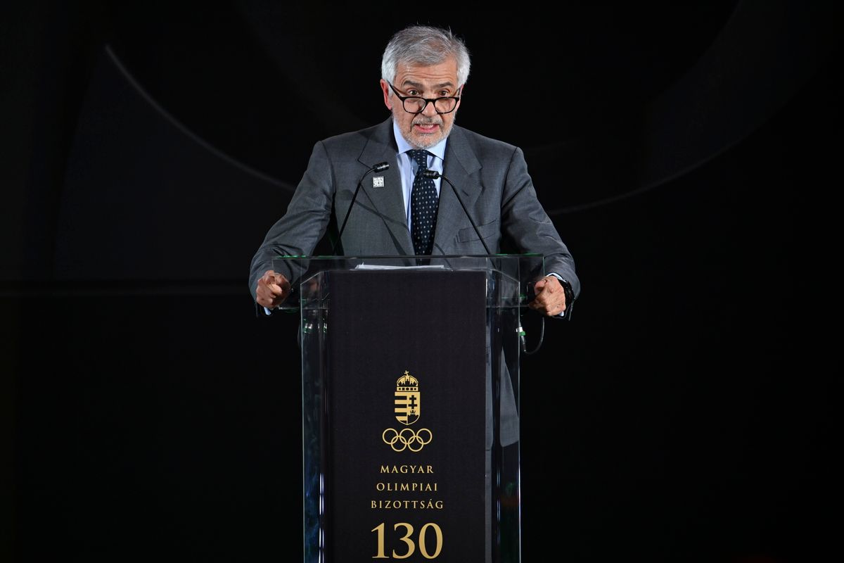 Budapest, 2025. december 15.
Juan Antonio Samaranch Salisachs, a Nemzetközi Olimpiai Bizottság (NOB) alelnöke beszédet mond a Magyar Olimpiai Bizottság (MOB) alapításának 130. évfordulója alkalmából rendezett gálaesten a Szépművészeti Múzeumban 2025. december 15-én.
MTI/Illyés Tibor