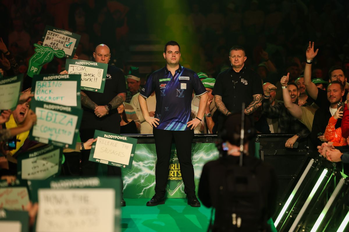 Niels Zonneveld a darts-vb karácsony utáni szakaszában is bevonulhat, miután nyert a korábbi bajnok Michael Smith