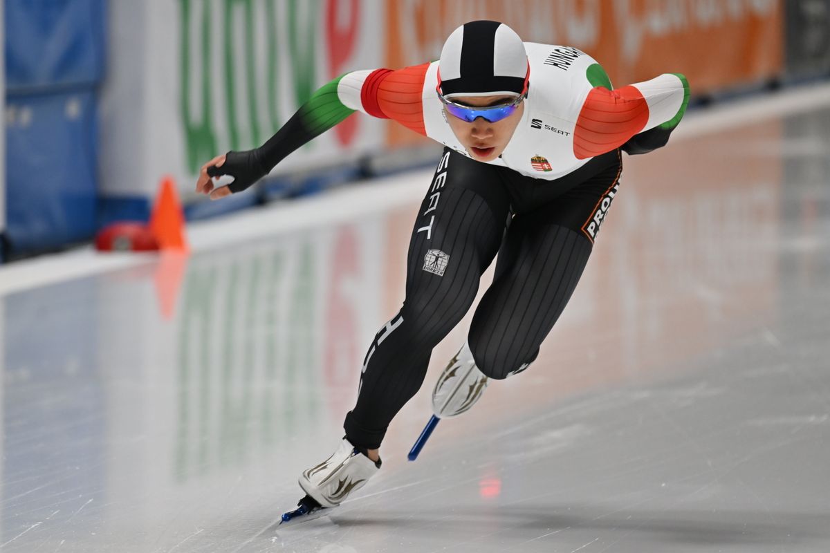 Kim Minszok a férfiak 500 méteres mezőnyében a gyorskorcsolyázók világkupa-sorozatának lengyelországi állomásán, Tomaszow Mazowieckiben 2025. február 21-én