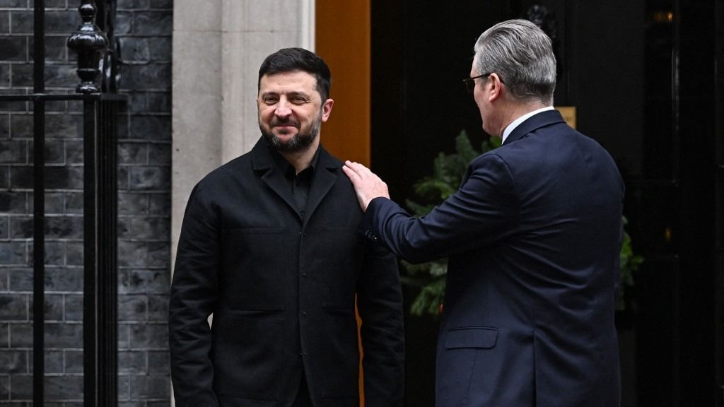 Zelenszkij ukrán elnök Londonban Nagy-Britannia, Németország és Franciaország vezetőivel tárgyalt