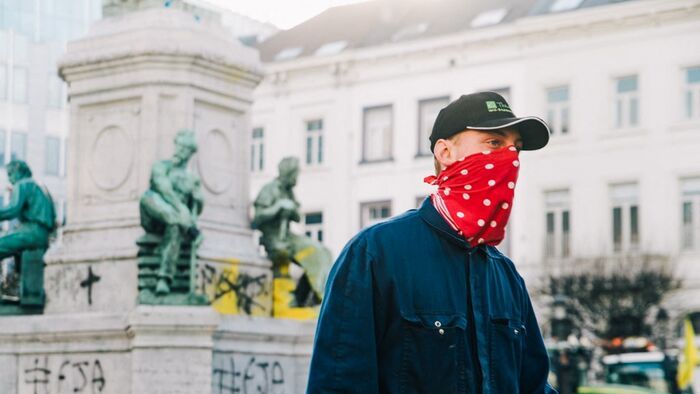 a farmers' protest to denounce the reforms of the Common Agricultural Policy (CAP) and unacceptable trade agreements, in Brussels, on Thursday 18 December 2025, organised by Copa-Cogeca, the main association representing farmers and agricultural cooperatives in the EU. The protest is being organised a few hours before European Commission President von der Leyen is expected to leave for Brazil as part of the agreement with the South American trade bloc and on the sidelines of the European Council meeting on the future EU budget. BELGA PHOTO EMILE WINDAL (Photo by EMILE WINDAL / BELGA MAG / Belga via AFP)
