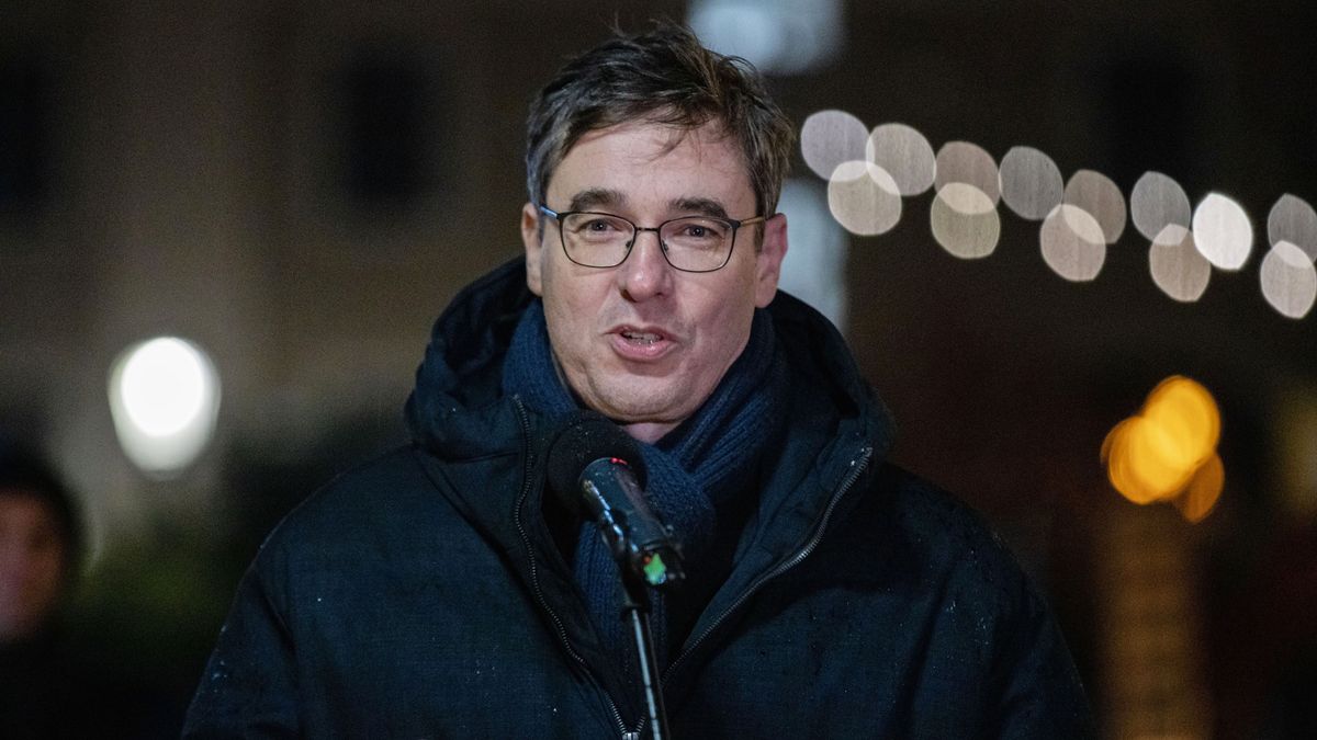 Karácsony Gergely hűségesküt tett Magyar Péternek