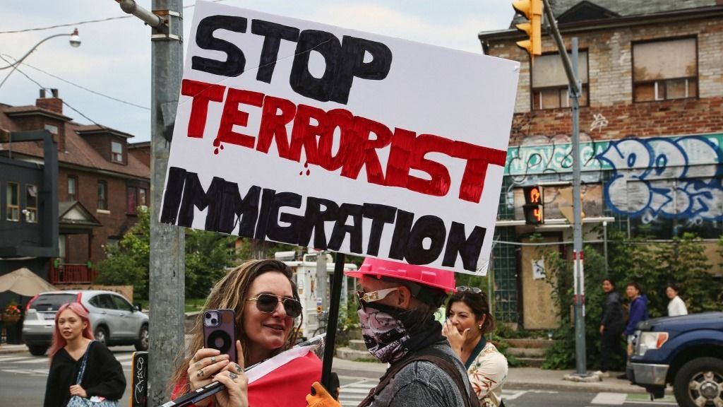 Nagy-Britannia: új törvénycsomag a szervezett embercsempészettel szemben