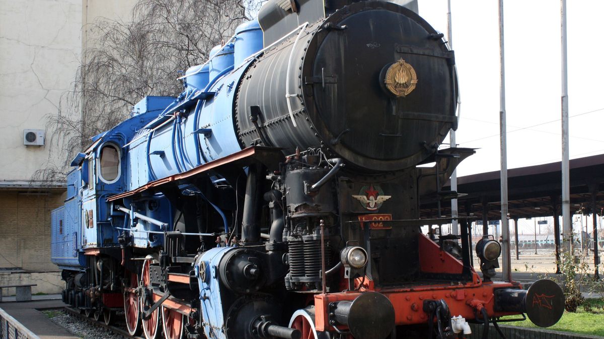 Elhagyatottan pusztul Belgrádban a legendás magyar gőzmozdony + videó