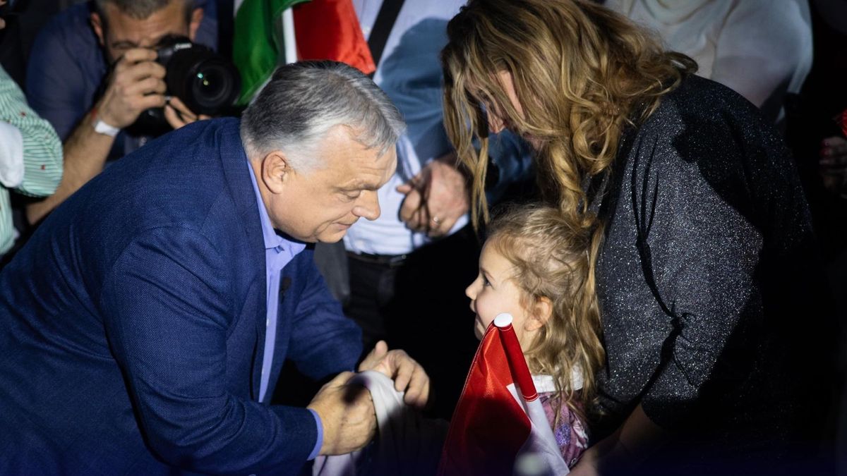 A Telexhez ment panaszkodni egy anya, amiért Orbán Viktor gratulált az szja-mentességhez