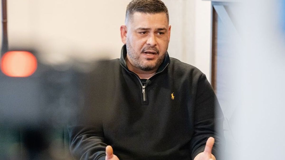 Luxus a Riviérán, vér Ukrajnában – bemutatták Ábrahám Róbert dokumentumfilmjét