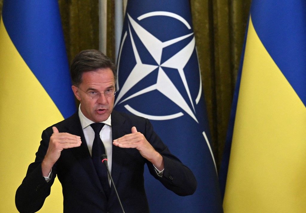 Mark Rutte szerint a szövetségesek jövőre havi több mint 1 milliárd dollár értékű katonai támogatást nyújthatnak Ukrajnának (Fotó: SERGEI SUPINSKY / AFP)