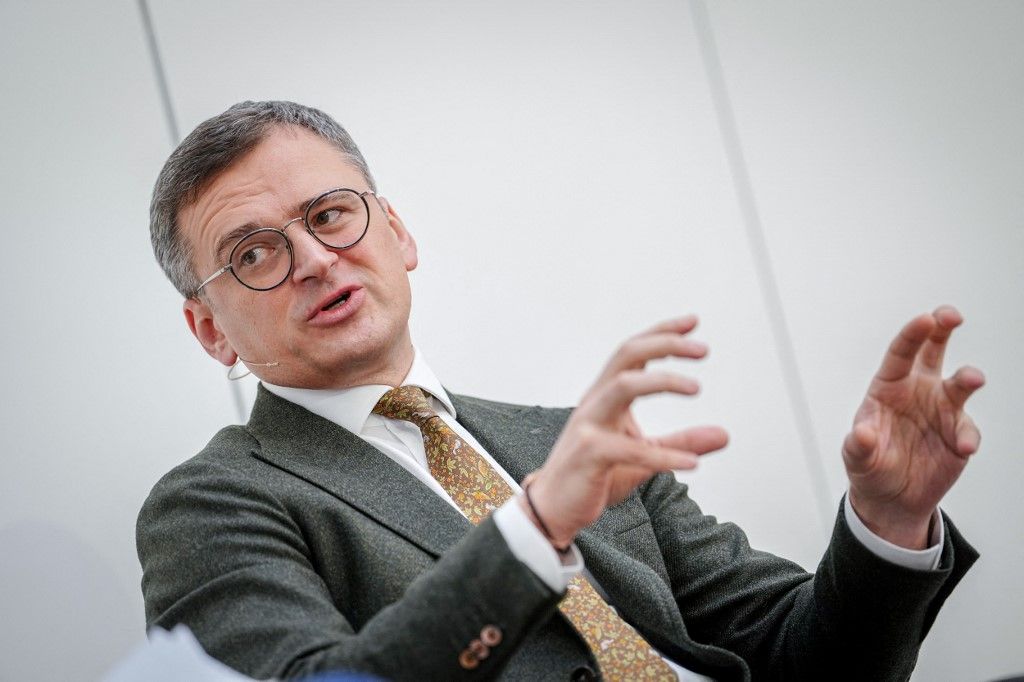 Dmitro Kuleba szerint Ukrajna a magyarországi kormányváltásért imádkozik