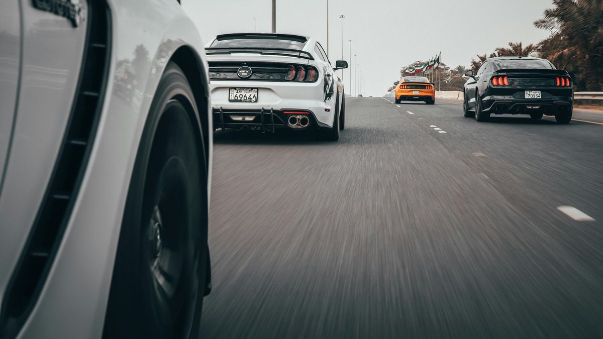 Kilométereken át üldözték a drogos sofőrt, a fedélzeti kamera mindent rögzített