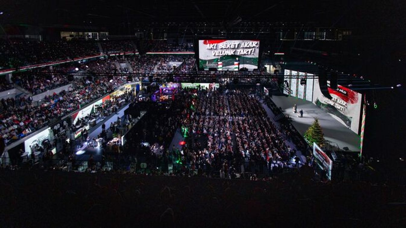 Anti-war rally in Szeged (Photo: Prime Minister's General Department of Communication/Zoltan Fischer)