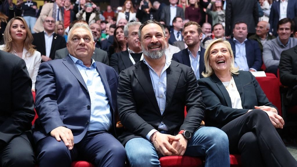 Marine Le Pen köszönetet mondott Orbán Viktornak.