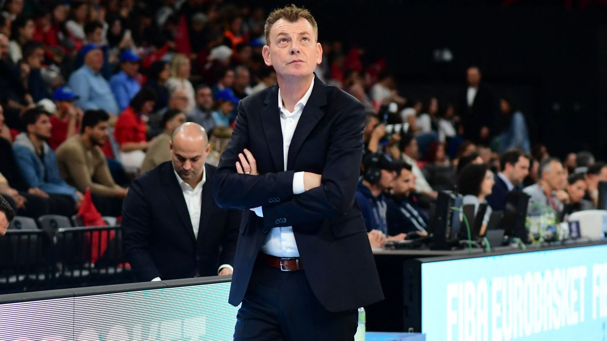 Gasper Okorn bízik benne, hogy a generációváltás előtt álló magyar válogatott sikeresen veszi az akadályokat.