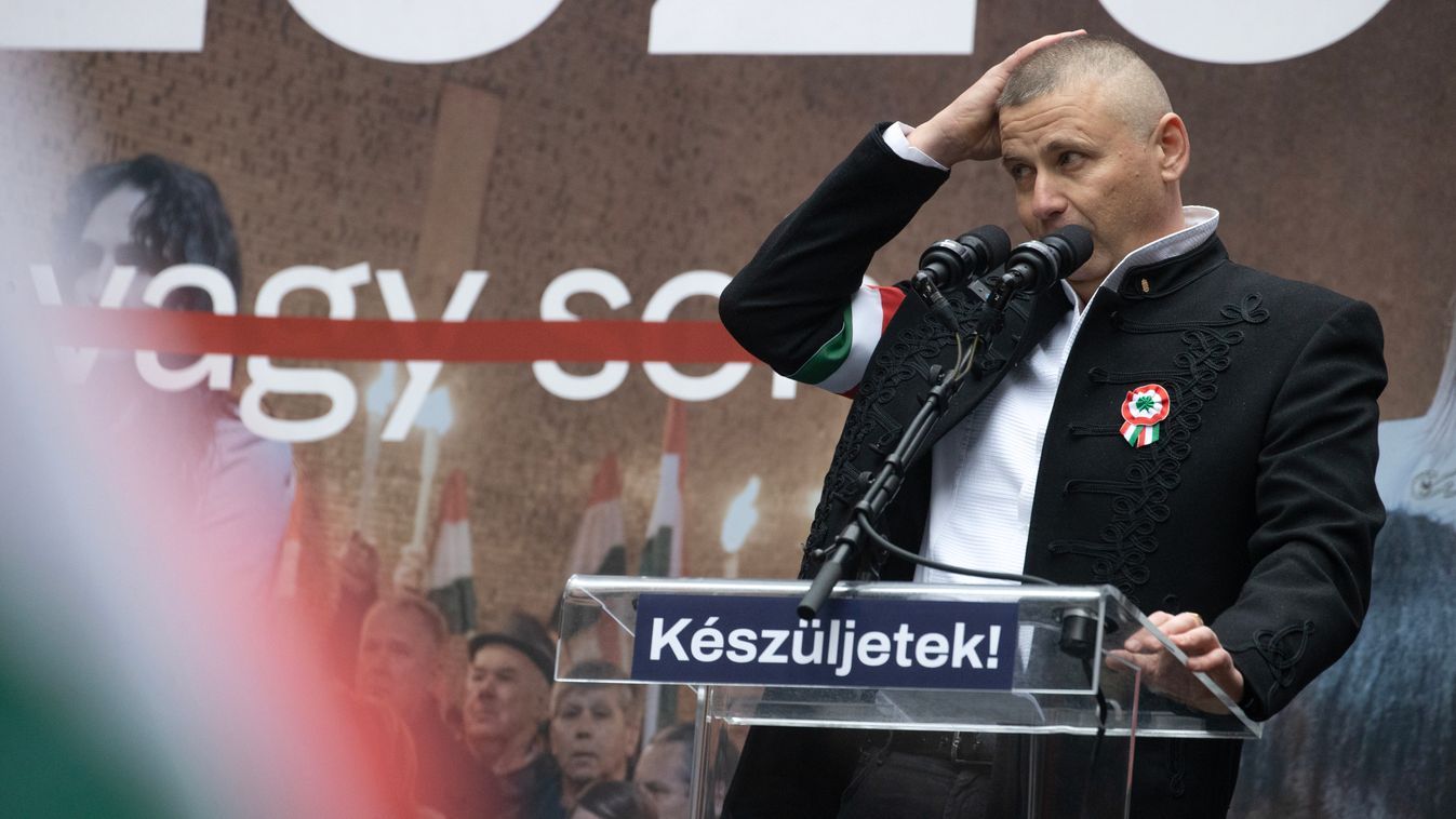 Ruszin-szendi Romulusz még saját pártjának előírásait sem tartja be. Fotó: Mirkó István Forrás: MI