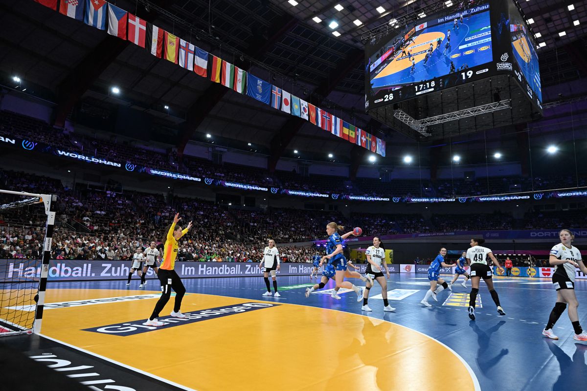 A német női kézilabda-válogatott meccsein telt ház van Dortmundban a világbajnokságon