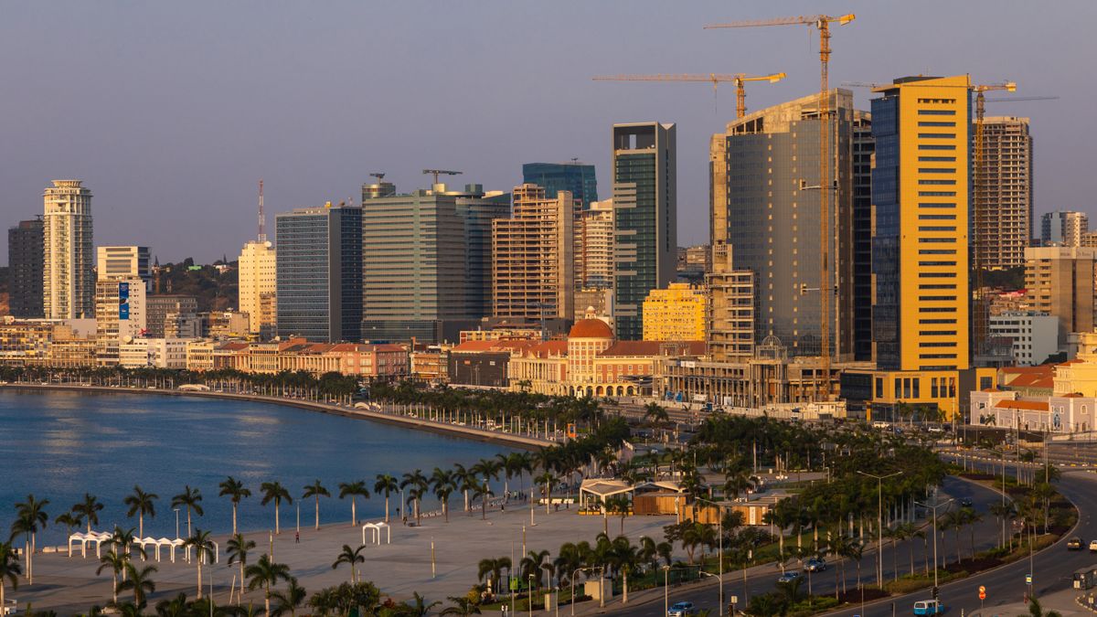 Lugas
LUANDA, ANGOLA - JULY 21: View over the new Marginal promenade called avenida 4 de fevereiro, Luanda Province, Luanda, Angola on July 21, 2018 in Luanda, Angola. (Photo by Eric Lafforgue/Art In All Of Us/Corbis via Getty Images)