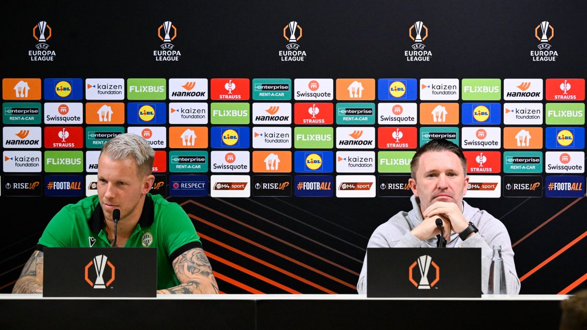 Robbie Keane (jobbra) szerdai sajtótájékoztatója után nem volt kérdés, hogy a sérült Dibusz Dénes hiányában Gróf Dávid kezd a magyar kapuban az FTC–Rangers Európa-liga-mérkőzésen
