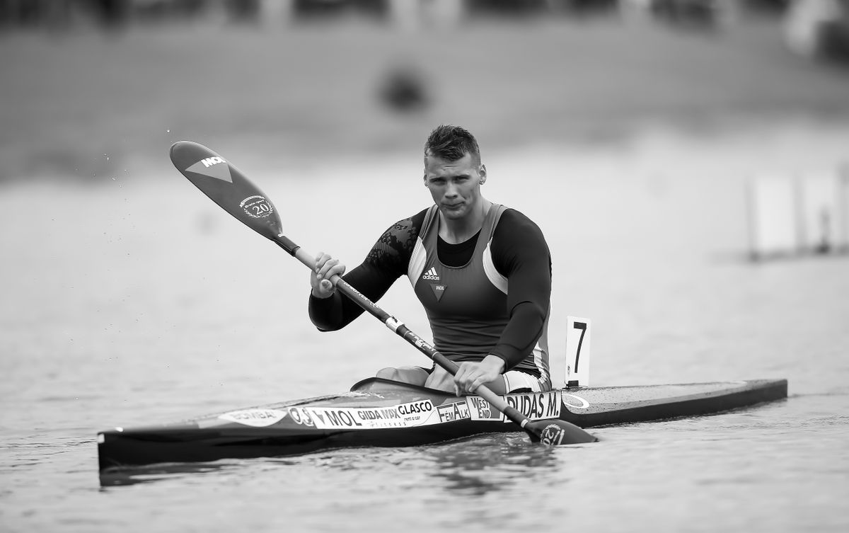 Dudás Miklós a vízen