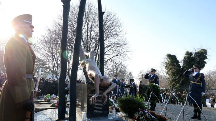 Megemlékezés a hejcei katasztrófa huszadik évfordulóján a Borsó-hegyen