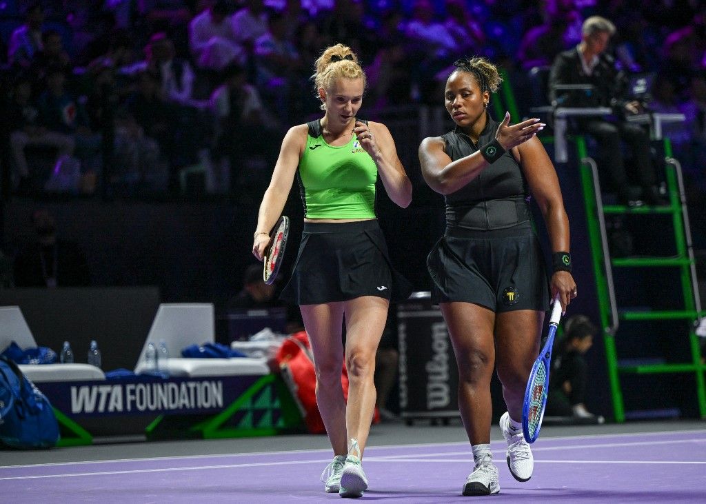 Katerina Siniakova (balra) és az amerikai Taylor Townsend sorra nyerték párosban a Grand Slam-tornákat.