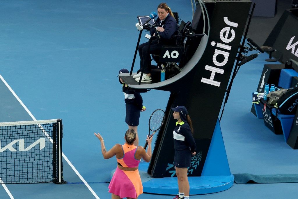 A női világelső teniszező, Arina Szabalenka játéka feljavult, miután a székbíró elvett tőle egy pontot az Australian Open elődöntőjében, Sabalenka