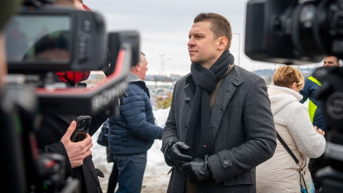 Menczer Tamás: Magyar Péter megfutamodott, Miskolcra már el sem jött!