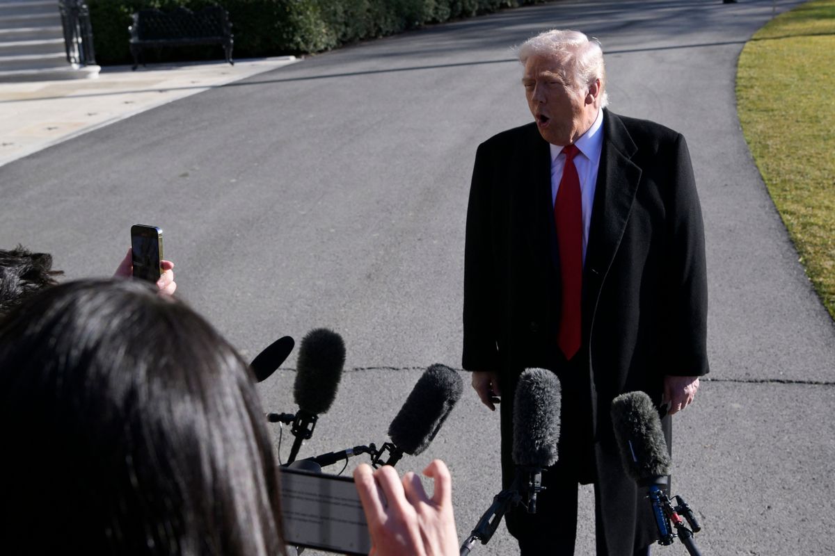 Trump szerint ami történt kimeríti a hazaárulás fogalmát 