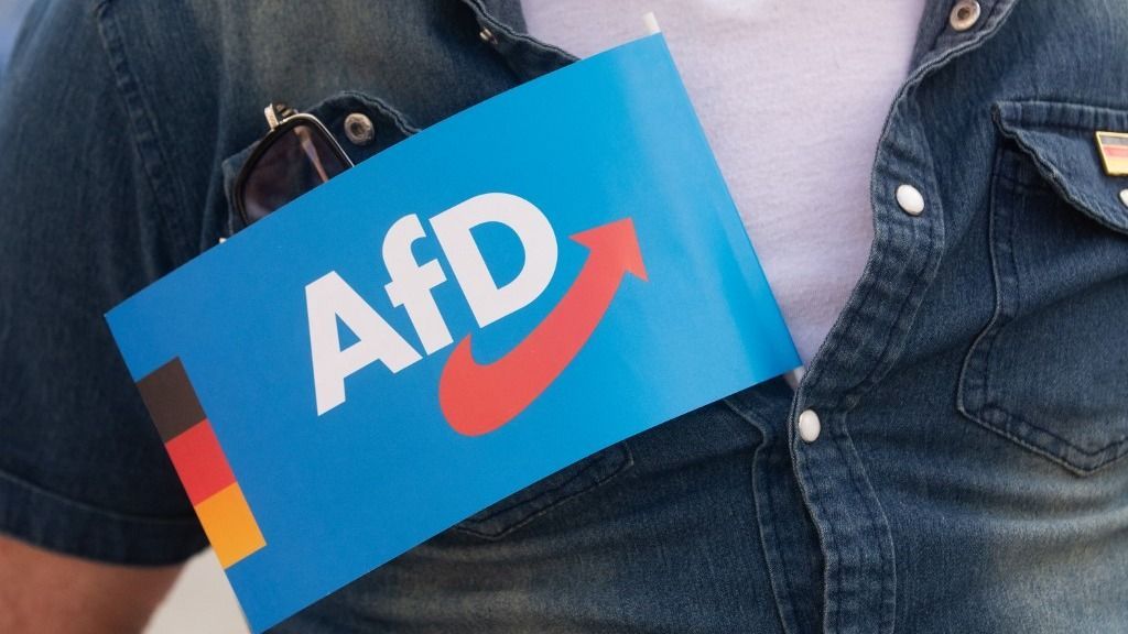 A 2025 februári szövetségi választás eredményeként a fősodor elveszítette kétharmados többségét a parlamentben