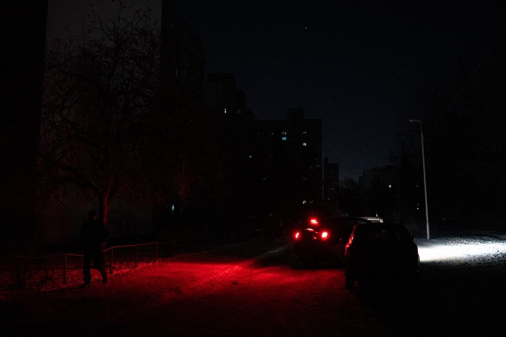 Továbbra is tízezrek vannak fűtés nélkül az ukrán fővárosban  Fotó: DANYLO ANTONIUK / ANADOLU