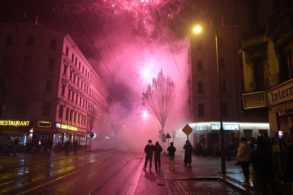 Szilveszterkor a lipcsei rendőrség több ponton is jelen volt a város területén (Fotó: SEBASTIAN WILLNOW / DPA)