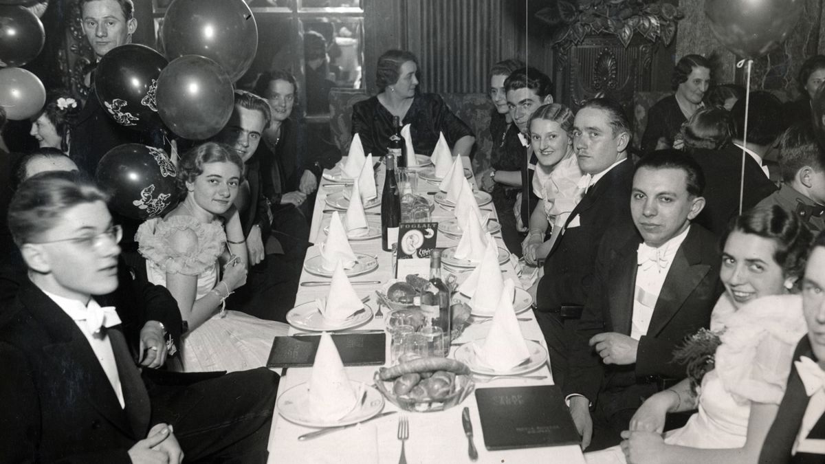 Leproletárfasisztázzák a bolsevistákat