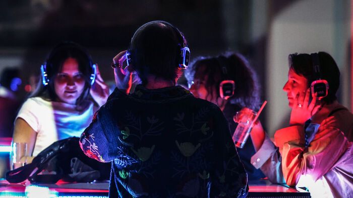 Blake the Silence Silent Disco a Szépművészeti Múzeumban az ország első múzeumi Silent Discója