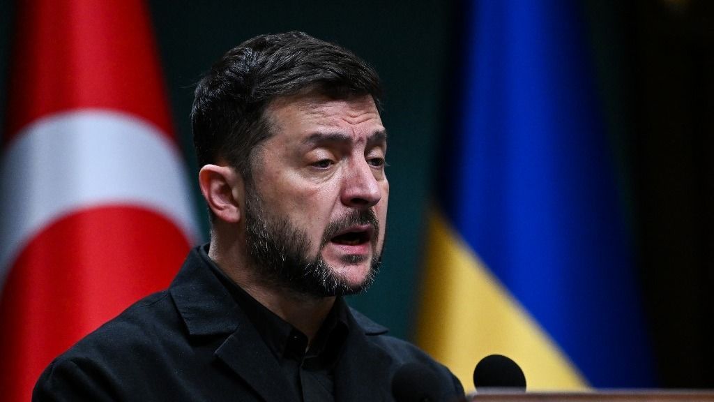 Zelenszkij a lakosság elleni „célzott terrornak” minősítette az áramhálózat elleni légicsapásokat