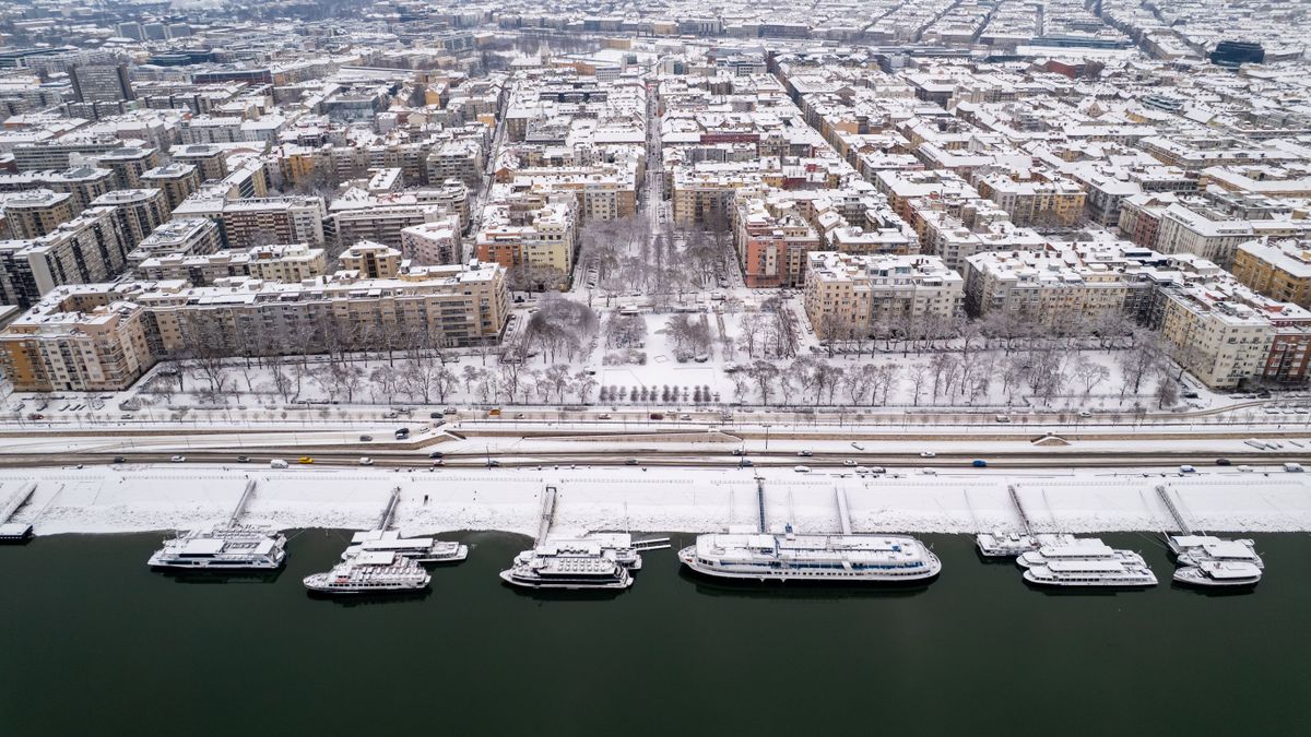 Minden egy helyen a pénteken várható időjárásról, itt az összes figyelmeztetés, amit holnapra kiadtak