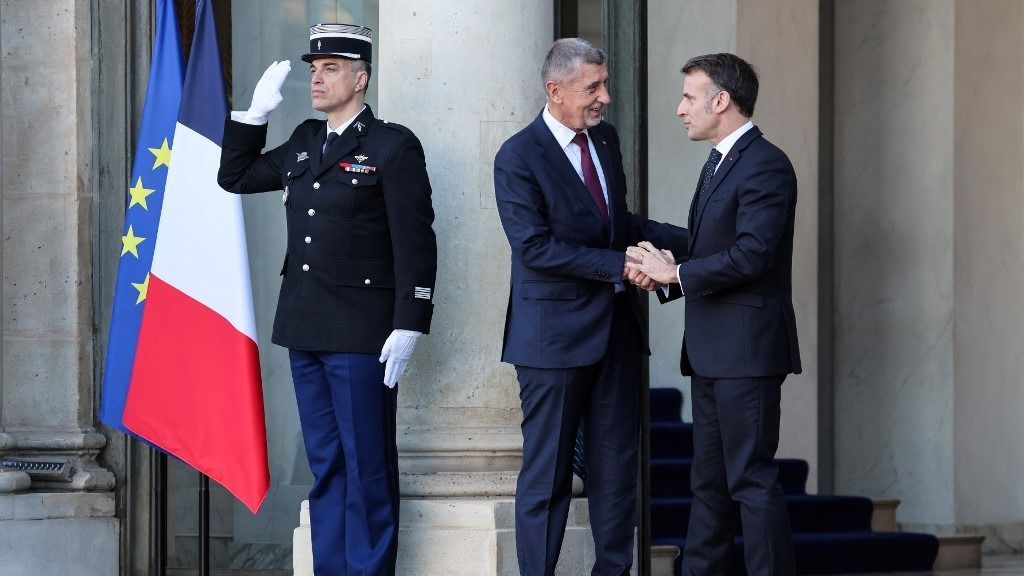 Babis Párizsban részt vett a Hajlandók koalíciójának tanácskozásán