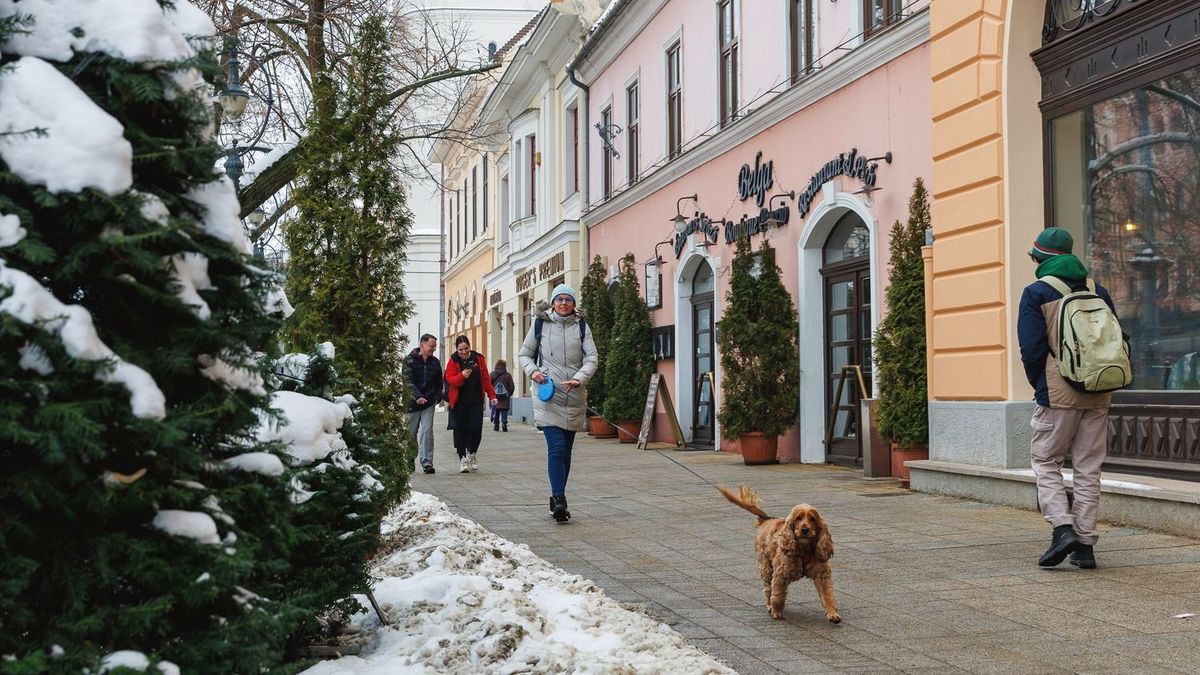 Nem tágít a tél: csípős hideg, élénk szél és ónos szitálás jön