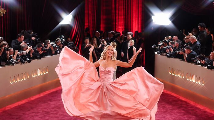 Amerikai Egyesült Államok - Nikki Glaser a 83. éves Golden Globe-gálán, Kaliforniában