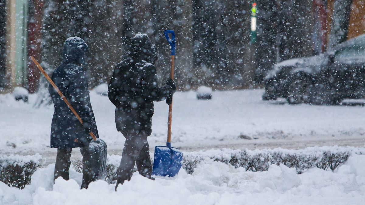 Tizenkét iskolában ma csak délelőtt lesz tanítás, két intézményben már átálltak az online oktatásra
