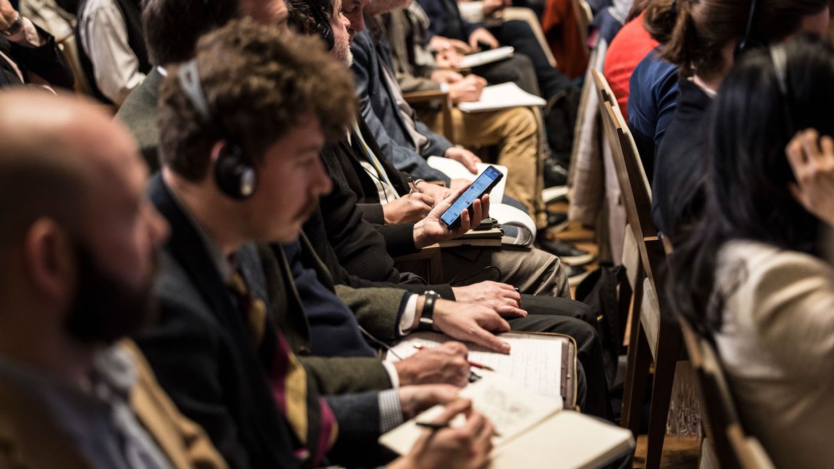 Újra itthon; kis csokor titánbuzogány