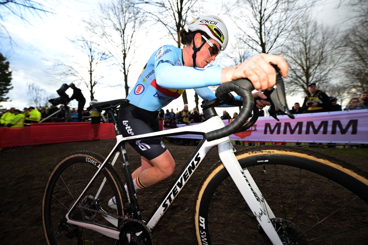 Belgian Marion Norbert Riberolle pictured in action during the elite women race at the UCI Cyclocross World Championships, on Saturday 31 January 2026, in Hulst, The Netherlands.
BELGA PHOTO DAVID PINTENS (Photo by DAVID PINTENS / BELGA MAG / Belga via AFP)