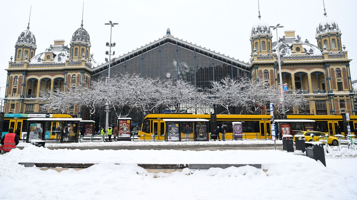 Nem bírta a 4-6-os villamos a fagyos időt, pótlóbuszok fognak járni