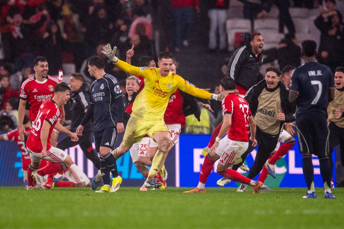 Anatolij Trubin elképesztő pillanata, a kapus góljával jutott tovább a Benfica a Bajnokok Ligájában